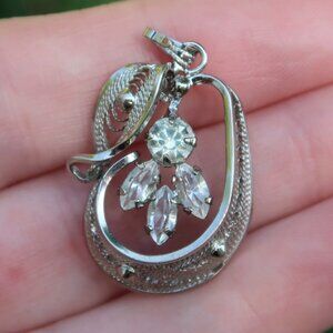 VINTAGE AM LEE STERLING SILVER PEAR CHARM